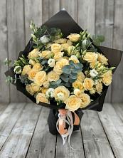 Букет цветов из:  Розы и Лизиантусы в Избербаше