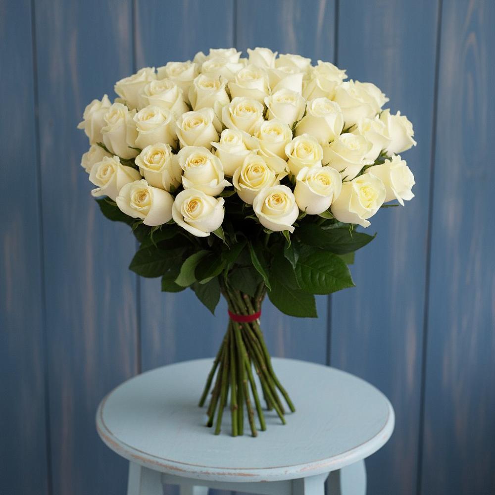 Букет 51 Белая роза Эдлесс Лав в Избербаше