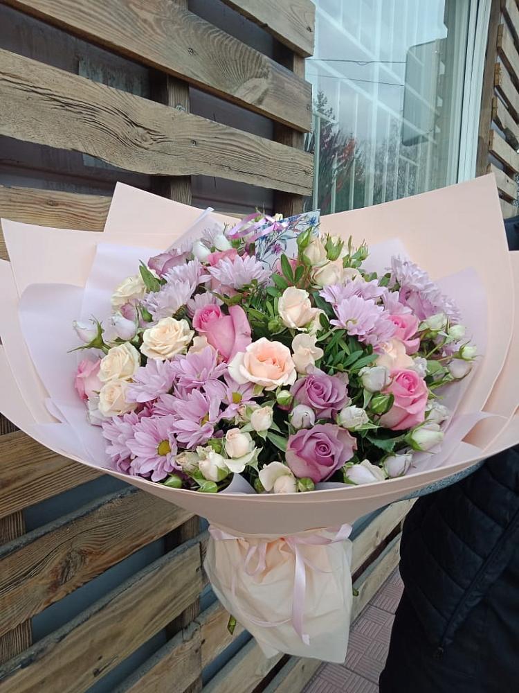 Букет цветов из: Розы и Хризантемы в Избербаше