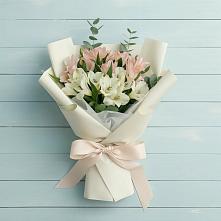 Букет цветов из:  Альстромерии в Избербаше