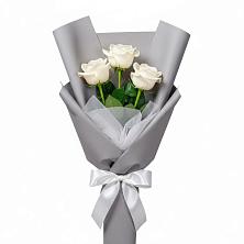 Букет 3 белые розы в Избербаше