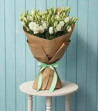 Букет цветов из:  Лизиантусы в Избербаше