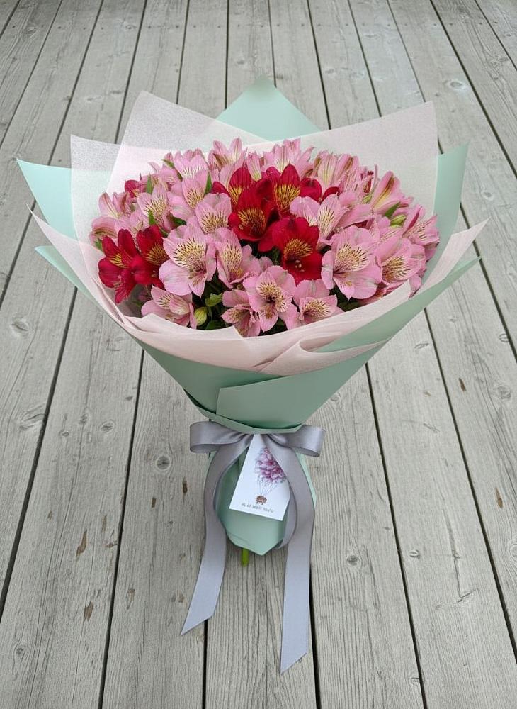 Букет цветов из: Альстромерии в Избербаше