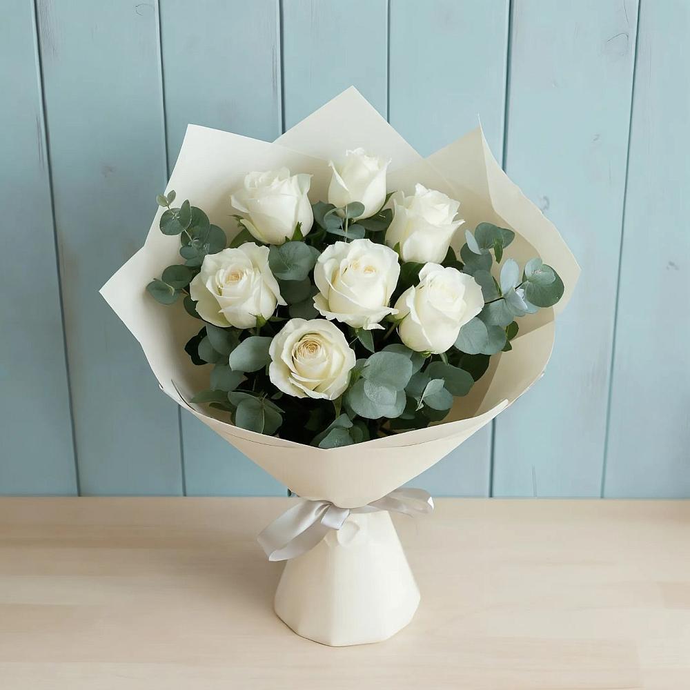 Букет Белые розы в Эвкалипте в Избербаше