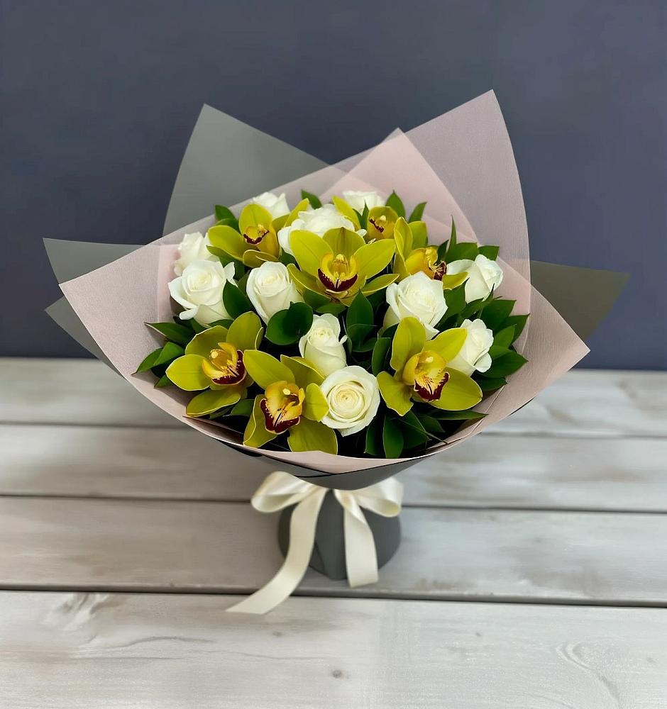 Букет цветов из: Орхидеи и Розы в Избербаше