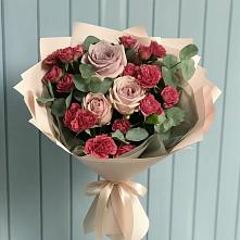 Букет цветов из:  Гвоздики и Розы в Избербаше