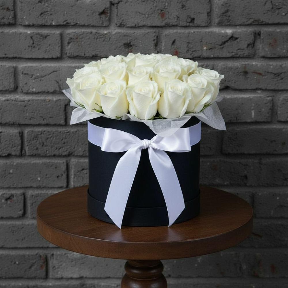 Цветочная композиция из Розы в шляпной коробке в Избербаше