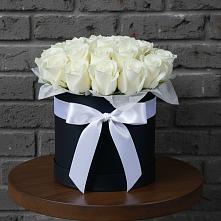 Цветочная композиция из Розы в шляпной коробке в Избербаше